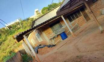 Imagem 5: Venda Imperdível: Charmosa Casa com Quintal Espaçoso