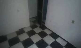 Imagem 7: VENDO CASA DE 2 PAVIMENTOS 2/4 SENDO 1 SUÍTE COM VAGA DE GARAGEM + 3 KITNETS NO LUGAR DO Q