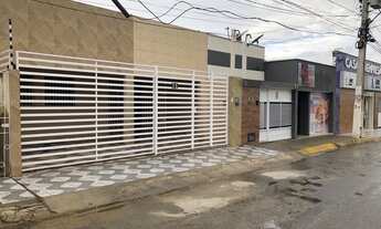 Imagem: Alugo casa com ótima localidade em Santa