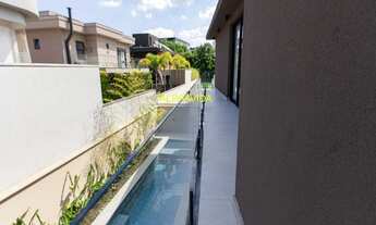 Imagem 2: Maravilhosa casa a venda ! Nova! Em um dos melhores condomínios de Alphaville. Sendo 4 sui