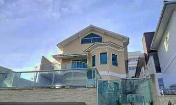 Imagem 7: Casa no Vale dos Cristais com 4 suítes