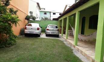 Imagem 2: Feriados Cabo Frio, Praia do Pero. Casa na rua atrás da Praia