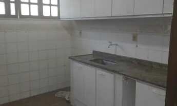 Imagem 3: Casa para aluguel possui 400 metros quadrados com 2 quartos em Parque 10 de Novembro - Man