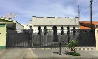 Imagem: Casa muito bem localizada em Cosmópolis-SP