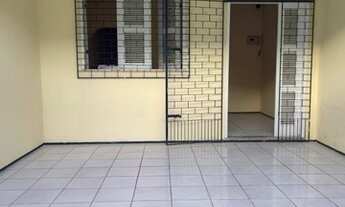 Imagem 2: Casa para venda com 2 quartos em Monte Castelo - Fortaleza - Ceará