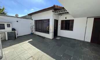 Imagem 2: Casa térrea para alugar por R$ 4.000,00 com 187m² útil, 3 dormitórios, 2 vagas