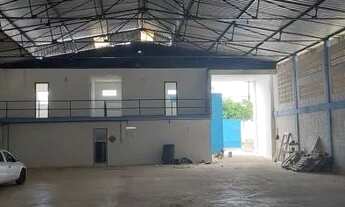 Imagem 6: Galpão, Estrada do Côco, excelente localização