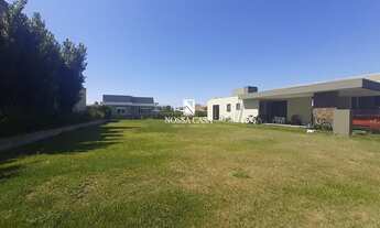 Imagem 2: Lote em condominio de alto padrão