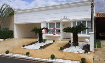 Imagem 2: Aluga casa mobiliada Recanto Real com 4 dormitórios, sendo todos tipo apartamento, sala 4