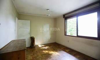 Imagem 4: Casa de 03 dormitórios no bairro Santo Antônio em Porto Alegre, com DUAS VAGAS!