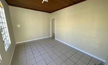 Imagem 4: Casa comercial para aluguel possui 90 m² com 3 quartos em Centro - Palhoça - SC