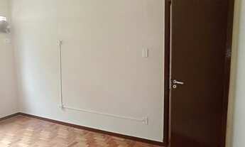 Imagem 6: Apartamento com 74 m2 com 2 quartos e em ótimo estado e com split em um dos quartos