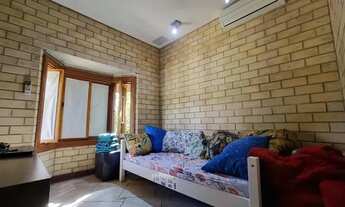 Imagem 6: Linda casa em condomínio completo com piscina aquecida e área gourmet!