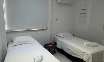 Imagem 2: Alugo Apto Mobiliado Com 4/4 na Batista Campos