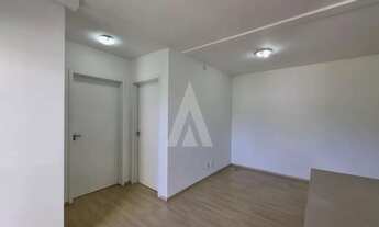 Imagem 5: Apartamento no Bucarein com 2 quartos, cozinha com armários, sacada com churrasqueira e 1