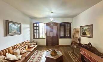 Imagem 4: Casa de 327 m² 2 em pavimentos bairro belvedere