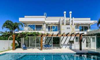 Imagem 3: Casa para aluguel com 700 metros quadrados com 5 quartos.