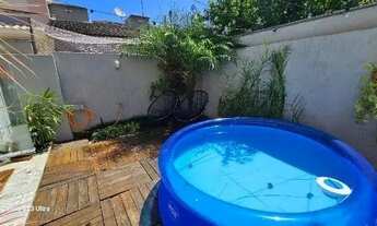 Imagem 5: Casa em Porto Alegre, no bairro Hípica, com 3 dormitório(s), e 3 banheiros, à venda