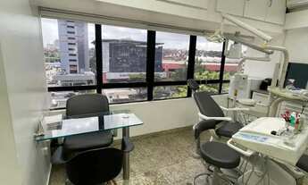 Imagem 3: Centro comercial para aluguel e venda tem 60 metros quadrados em Caminho das Árvores - Sal