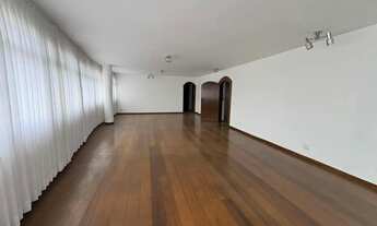 Imagem 2: Apartamento amplo em excelente localização