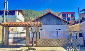 Imagem: Casa comercial em Olaria, Nova Friburgo