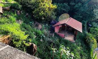 Imagem 6: Terreno com área construída e vista deslumbrante!