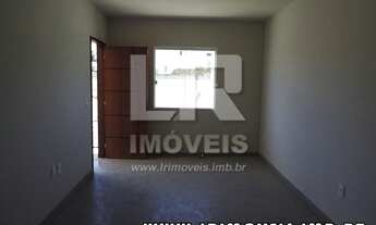 Imagem 2: Casa de 2 quartos e quintal amplo, no padrão moderno em ótimo acabamento *NI-03