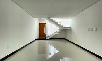 Imagem 5: Casa Geminada à venda, no bairro Aeroporto - Juiz de Fora - MG