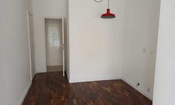 Imagem 2: Apartamento para venda tem 73 metros quadrados com 2 quartos em Laranjeiras - Rio de Janei