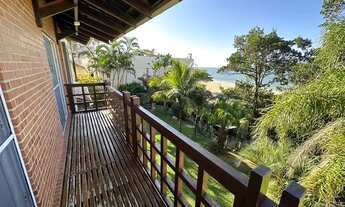 Imagem 2: Sobrado para venda com 287 m2 no Centro de Balneário Piçarras, de frente para o mar!!!