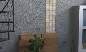 Imagem 2: Sobrado maravilhoso, 160m2, com edícula, 03 dormitórios, 01 suíte, 02 vagas de garagem