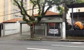 Imagem 2: Casa térrea à venda no centro de São Bernardo, com 590 m2 de área de terreno, 393 m2 de ár