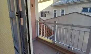 Imagem 5: Casa de condomínio para venda possui 260 metros quadrados com 4 quartos