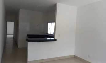 Imagem 2: Casa senador Canedo verde e amarelo