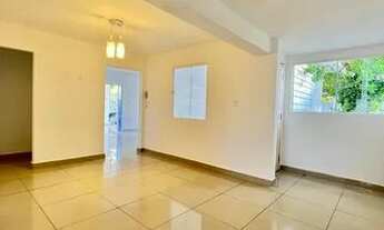 Imagem 6: Casa bairro dos Estados-Venda ou locação para EMPRESA,reformada,3 quartos+escritório.R$670