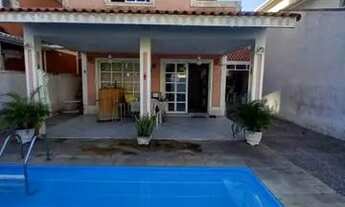 Imagem 6: Casa de condomínio para venda possui 260 metros quadrados com 4 quartos