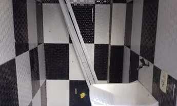 Imagem 2: ALUGUEL DE CASA COM 1/4 NA BOCA DO RIO FRENTE DE RUA NAS APROXIMIDADES DA DELEGACIA