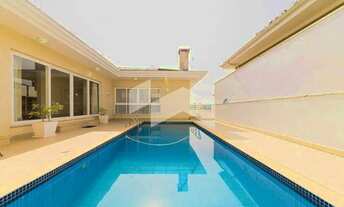 Imagem 3: Casa de condomínio com 431.49 m², 4 quartos sendo 4 suítes para alugar no bairro Taboão