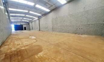 Imagem 3: Galpão comercial de 360m² com 03 lavabos à venda - Parque das Oliveiras