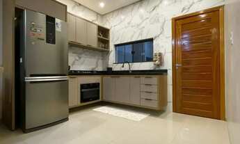 Imagem: Casa de Alto Padrão com Energia Solar com