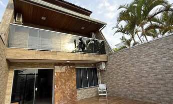 Imagem: Casa fantástica na quadra do mar em Matinhos