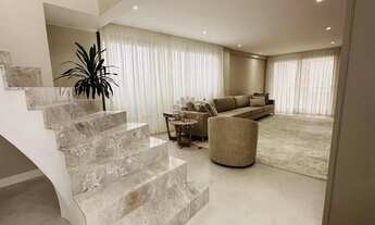 Imagem 2: Apartamento Duplex Decorado no Edifício Carmen Última Unidade em Água Verde