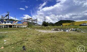 Imagem 3: Terreno amplo disponível para alugar em local estratégico em Florianópolis