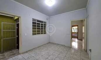 Imagem 2: Casa de rua : / Residencial / Vila Santa Terezinha