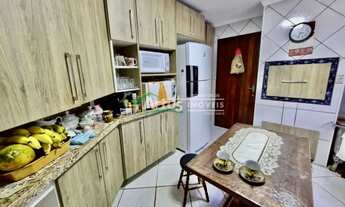 Imagem 2: LINDO SOBRADO COM 4 DORMITÓRIOS