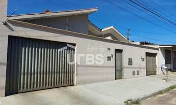 Imagem: Casa de Rua - Casa 3 quartos