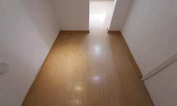 Imagem 4: Em frente à Embaixada Americana