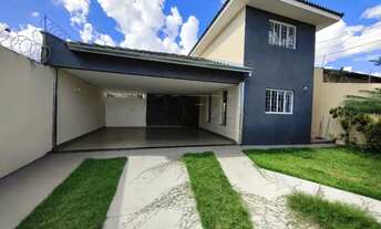 Imagem: Casa para venda com 4 dormitórios sendo