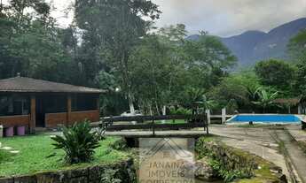 Imagem: Sitio com 10,100m² - 5 quartos sendo 3