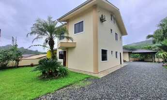 Imagem 3: Casa residencial com 3 quartos para alugar por R$ 3500.00, 180.00 m2 - VILA NOVA - JOINVIL